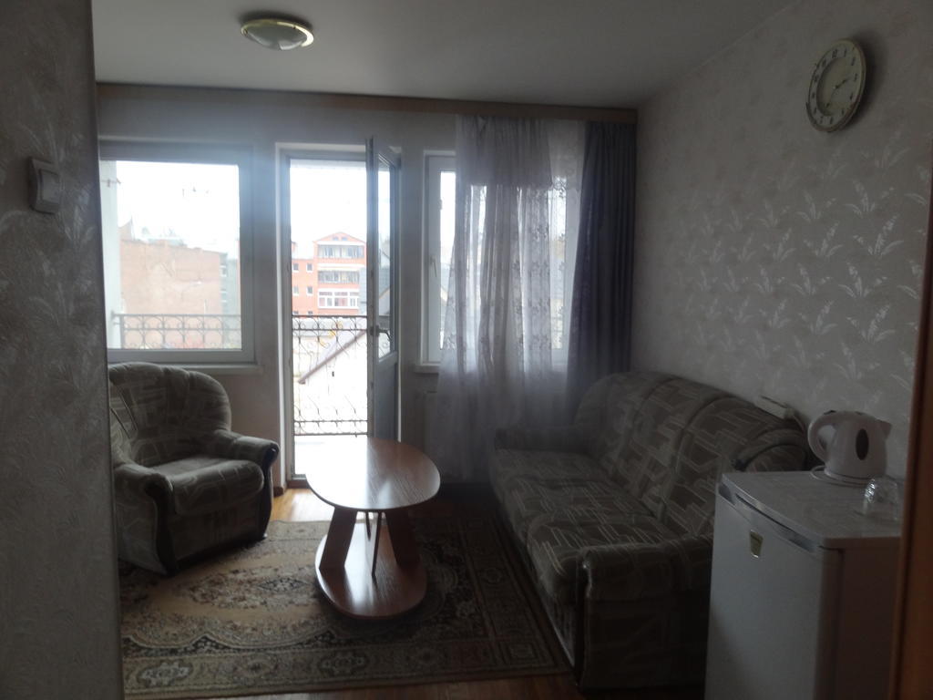 Hotel Rebir Daugavpils Phòng bức ảnh