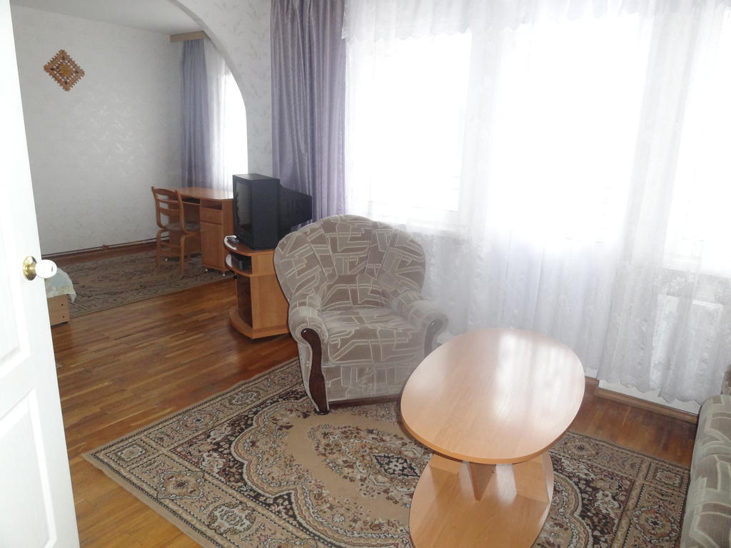 Hotel Rebir Daugavpils Phòng bức ảnh