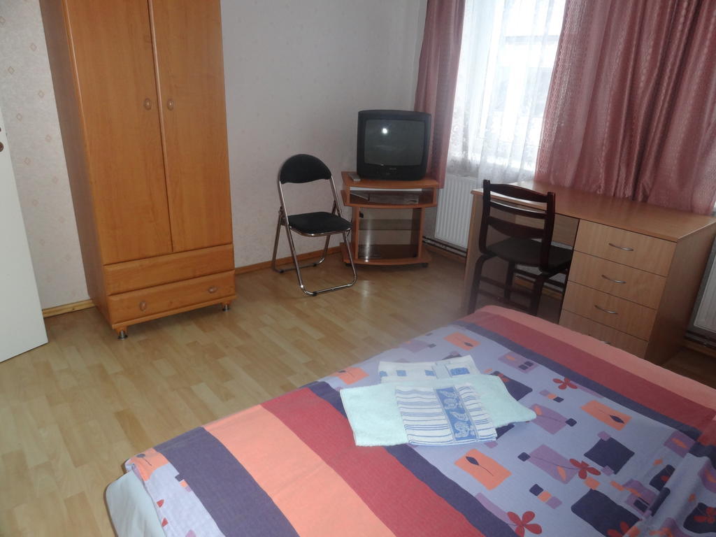 Hotel Rebir Daugavpils Phòng bức ảnh
