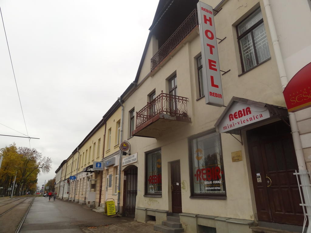 Hotel Rebir Daugavpils Ngoại thất bức ảnh