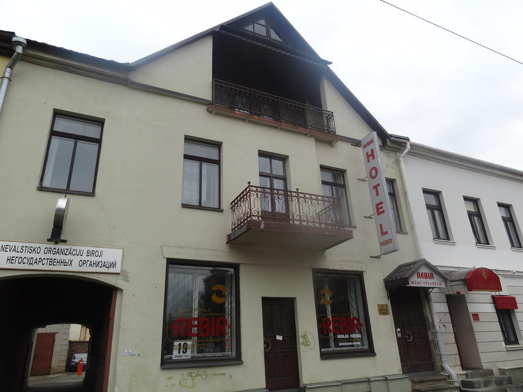Hotel Rebir Daugavpils Ngoại thất bức ảnh